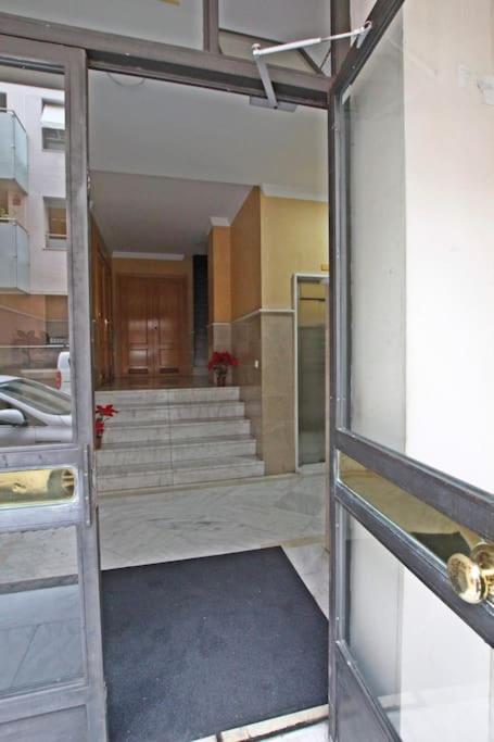 Sevilla Clasica: Amigos Y Familia. Parking Gratis! Dış mekan fotoğraf